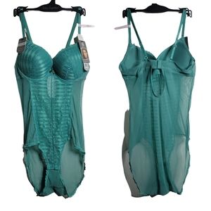 NWT Daisy Fuentes Teddy Lingerie Size L pushup Valentine's Day